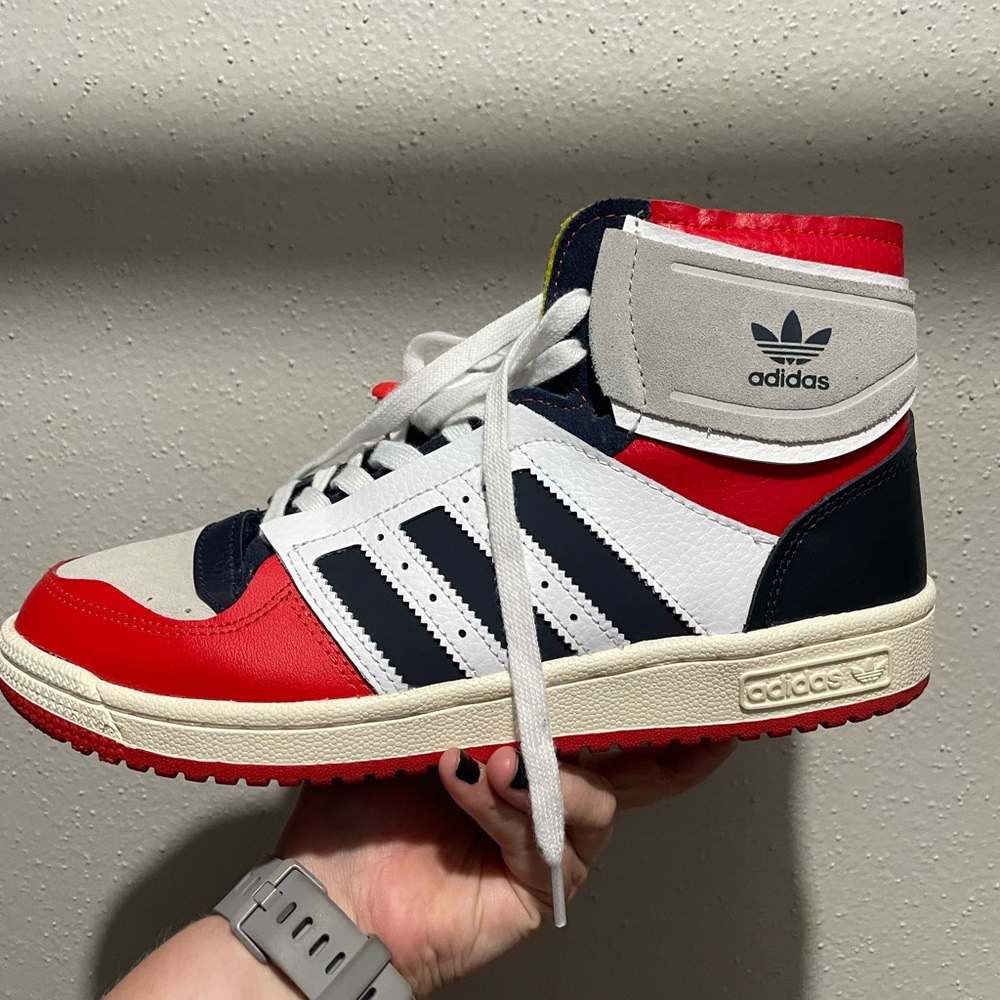 Adidas high top sneaker Men 8